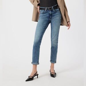 Mavi Kathleen Slim Boyfriend Jeans
Mid Rise | Light Used Feather Blue